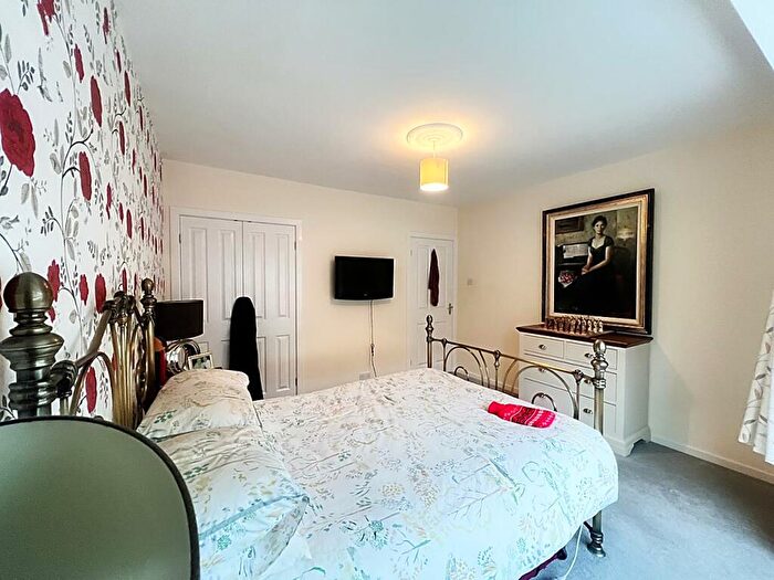 2 Bedroom Semi-Detached Bungalow For Sale In Debdon Gardens, Newcastle Upon Tyne, NE6
