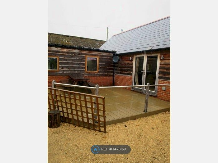 3 Bedroom Semi-Detached House To Rent In The Moon And Sixpence, Fordingbridge, SP6
