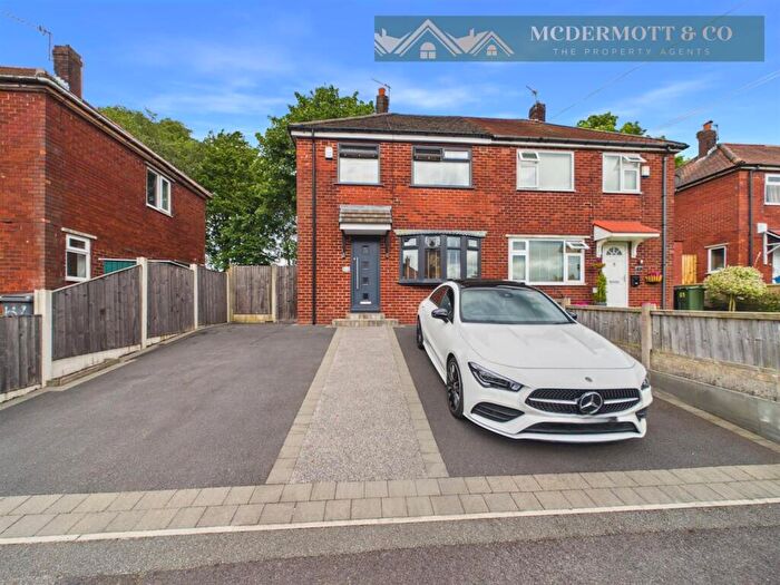 2 Bedroom Semi-Detached House For Sale In Clough Road, Failsworth, M35