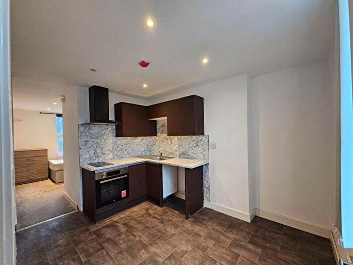 1 Bedroom Apartment To Rent In Emily Street, West Bromwich, B70