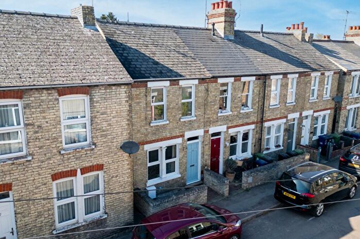 3 Bedroom End Of Terrace House For Sale In Ross Street, Cambridge, CB1