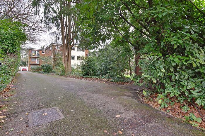 2 Bedroom Flat For Sale In Richmond Park Road, Charminster - Recently Refurbished, BH8