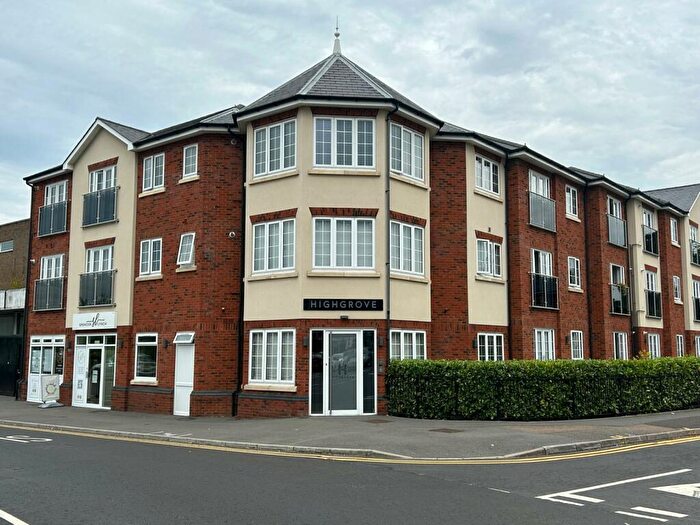 2 Bedroom Flat To Rent In High Road, Rayleigh, SS7