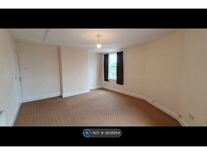 1 Bedroom Flat To Rent In Market Street, Huthwaite, Sutton-In-Ashfield, NG17