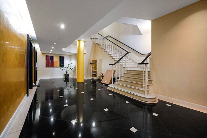 2 Bedroom Flat For Sale In High Holborn, London, WC1V