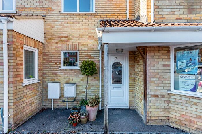 3 Bedroom Flat To Rent In George Lane, Marlborough, SN8
