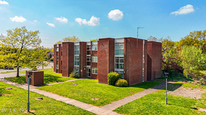 2 Bedroom Apartment For Sale In Berryfields Road, Sutton Coldfield, West Midlands, B76