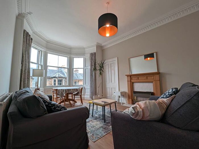 2 Bedroom Flat To Rent In Leslie Place, Edinburgh, EH4