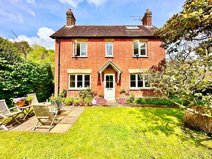 2 Bedroom Cottage For Sale In Myrtle Cottage, Finchdean, PO8