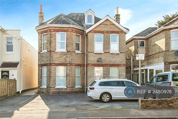 2 Bedroom Flat To Rent In Alum Chine Road, Bournemouth, BH4