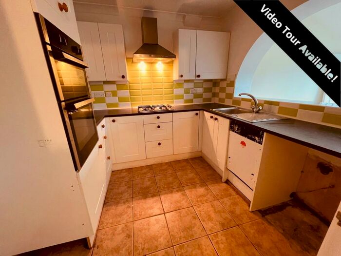 3 Bedroom House To Rent In Sandpiper Close, Poole, BH17