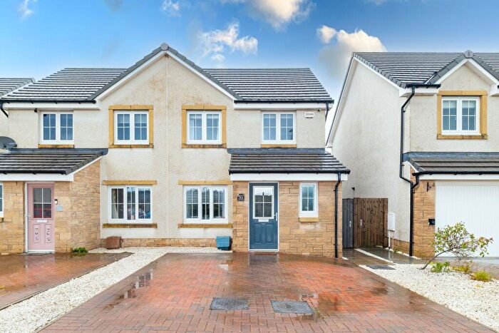 3 Bedroom Semi-Detached House For Sale In McLean Crescent, Whitburn, EH47