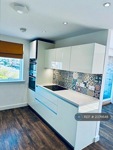 2 Bedroom Flat To Rent In Trumpington, Cambridge, CB2