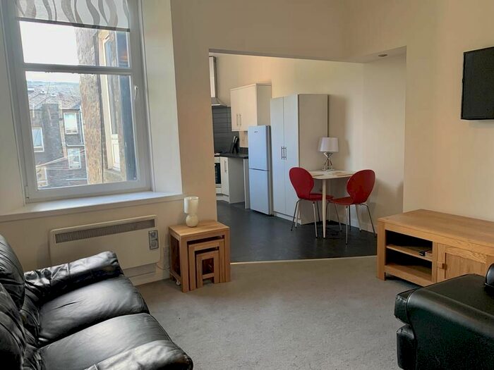 1 Bedroom Flat To Rent In Union Grove, First Floor, Aberdeen, AB10
