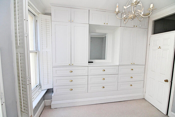 1 Bedroom Flat For Sale In Adelaide Mansions, Hove, BN3