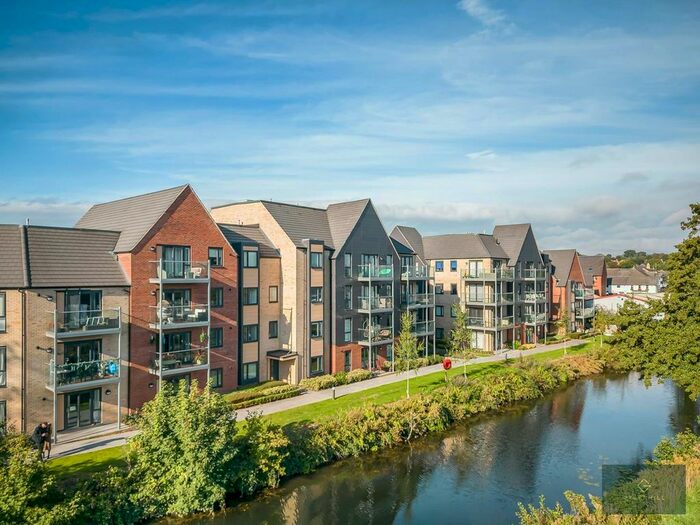 2 Bedroom Flat To Rent In River View, Bishop's Stortford, CM23