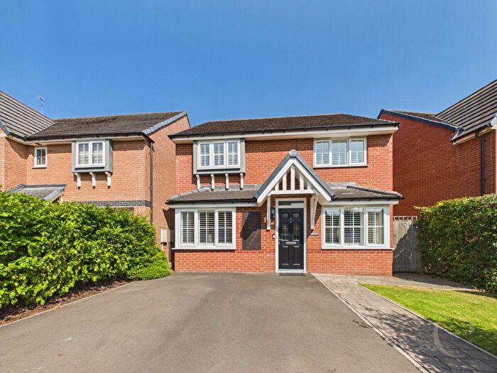 4 Bedroom Detached House For Sale In Bedeswell Close, Hebburn, NE31