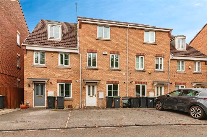 4 Bedroom House To Rent In Oakland Way, Nottingham, NG8