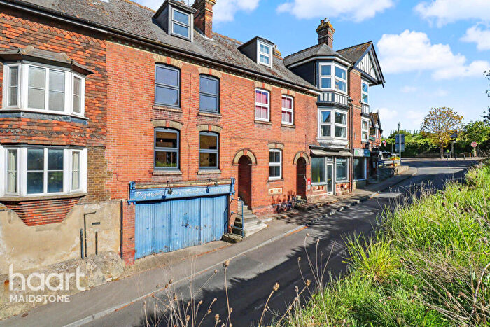 4 Bedroom Terraced House For Sale In Station Hill, Maidstone, ME15