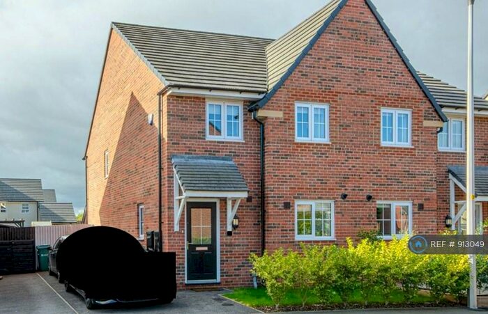 4 Bedroom Semi-Detached House To Rent In Myerscough Street, Winnington, Northwich, CW8