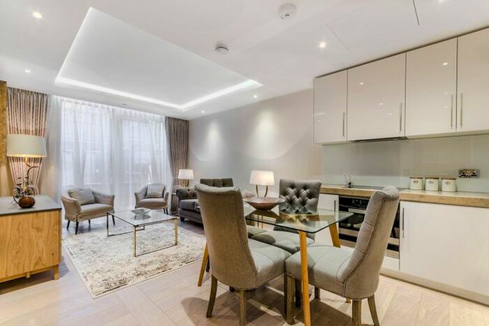 1 Bedroom Flat To Rent In Savoy House, The Strand, London, WC2R