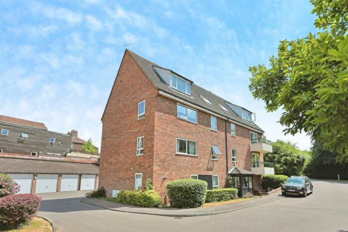 2 Bedroom Flat For Sale In St. Martins Close, Norwich, NR3