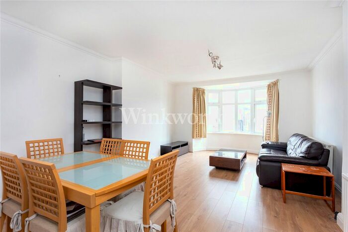 2 Bedroom Flat To Rent In Ashbourne Avenue, London, NW11