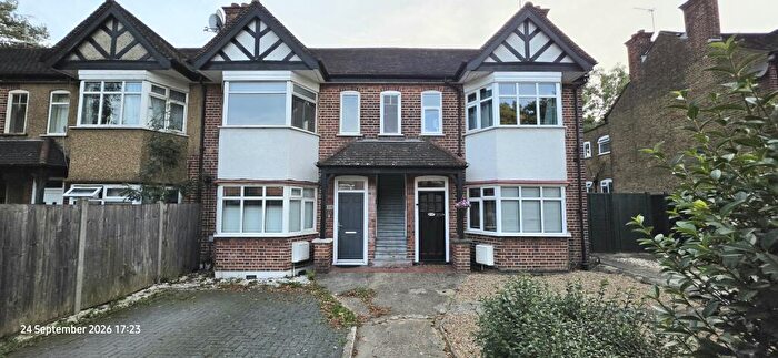 2 Bedroom Flat To Rent In Christchurch Avenue, Harrow, HA3