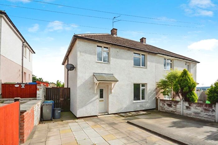 3 Bedroom Semi Detached House To Rent In Lansbury Avenue, Mastin Moor, Chesterfield, Derbyshire, S43