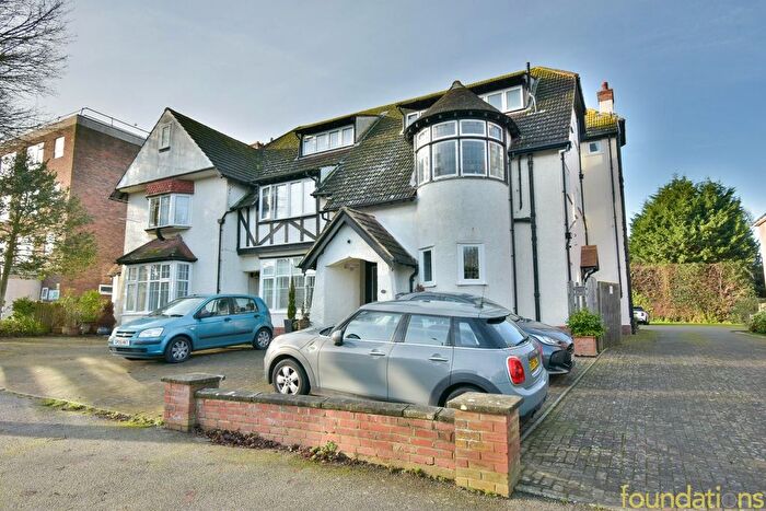 1 Bedroom Flat For Sale In Sutherland Avenue, Bexhill-On-Sea, TN39