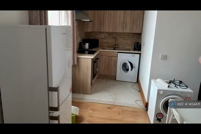 2 Bedroom Flat To Rent In Wellington Road, Brighton, BN2