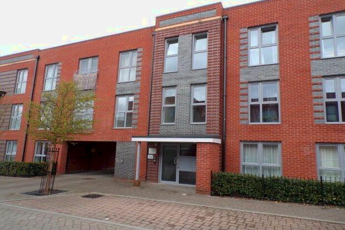 1 Bedroom Flat To Rent In Meridian Way, Southampton, SO14