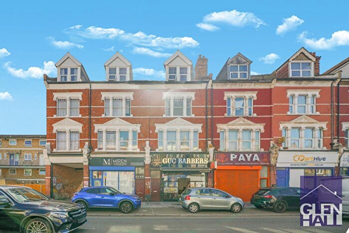 1 Bedroom Flat For Sale In - Friern Barnet Road, London, N11