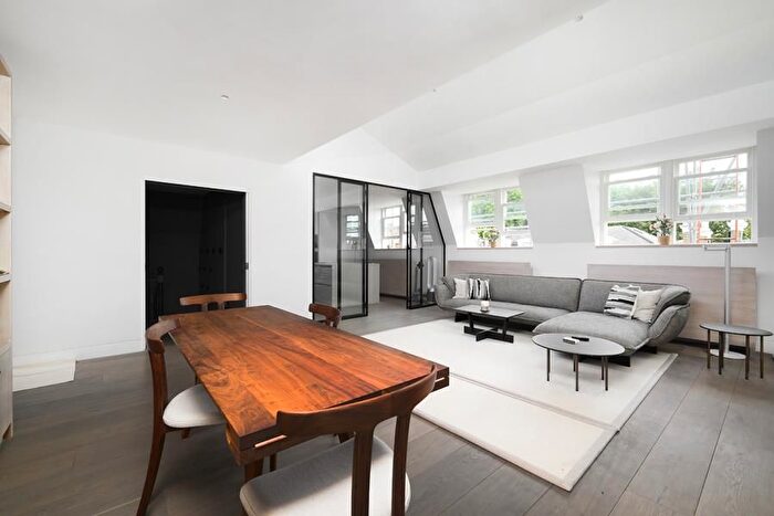 2 Bedroom Flat To Rent In Wetherby Gdns, South Kensington, SW5