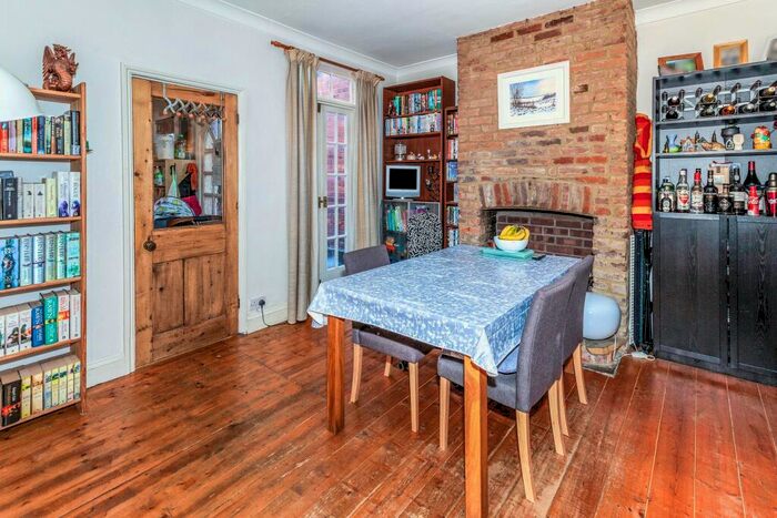 2 Bedroom Terraced House To Rent In North Dean, SL6