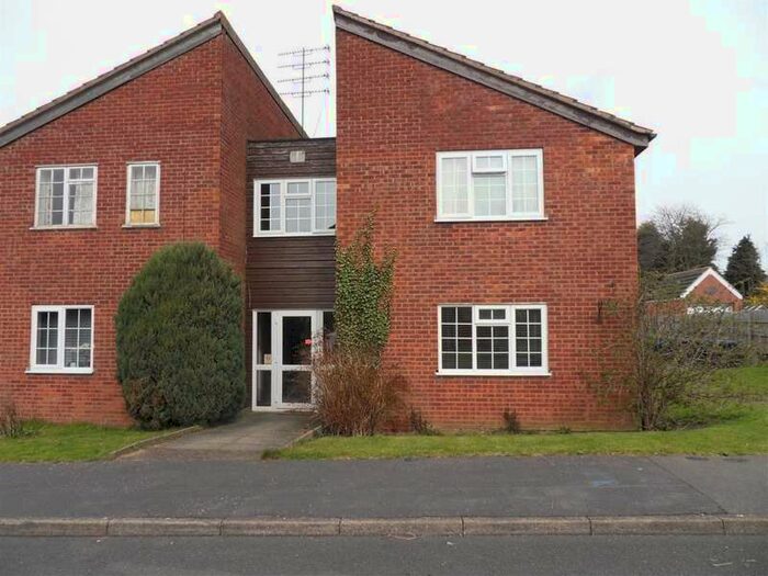 1 Bedroom Studio Flat To Rent In Oak Close Burbage, LE10