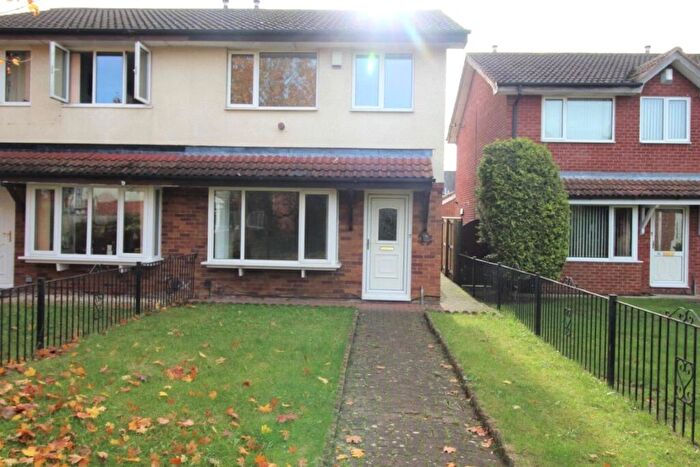 3 Bedroom Semi Detached House To Rent In Roberts Walk, Darlington, DL1