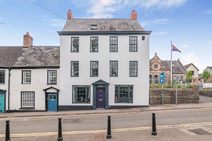 6 Bedroom End Terrace House For Sale In Bridge Street, Chepstow, Monmouthshire, NP16