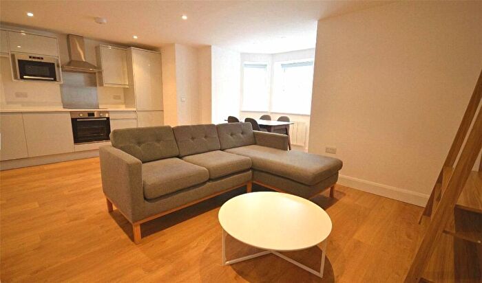 2 Bedroom Apartment To Rent In Abberton House, West Didsbury, Manchester, M20