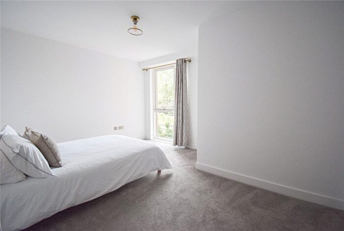 3 Bedroom Flat To Rent In Scholars Court, Harrison Drive, Cambridge, CB2