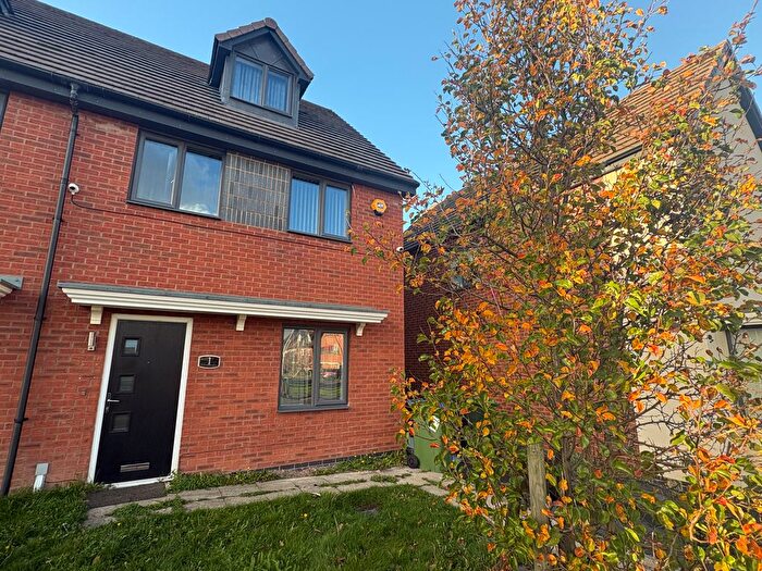 4 Bedroom Semi Detached House To Rent In Soap Works Drive, Smethwick, B66