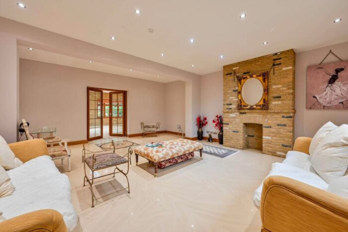 7 Bedroom Detached House To Rent In Waterhouse Lane, Kingswood, Tadworth, KT20