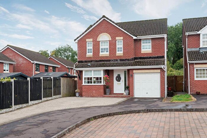 4 Bedroom Detached House For Sale In Somerville Park, Lawthorn, Irvine, KA11