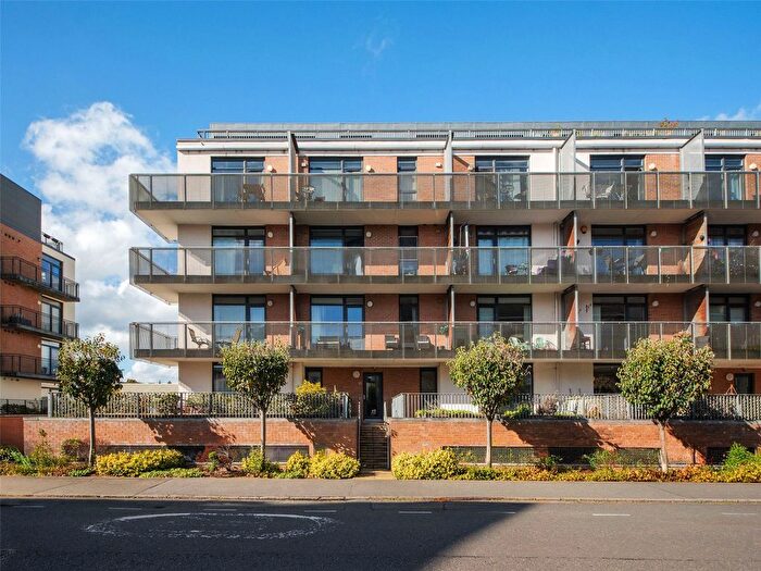 2 Bedroom Flat For Sale In Hopetoun Street, Edinburgh, Midlothian, EH7