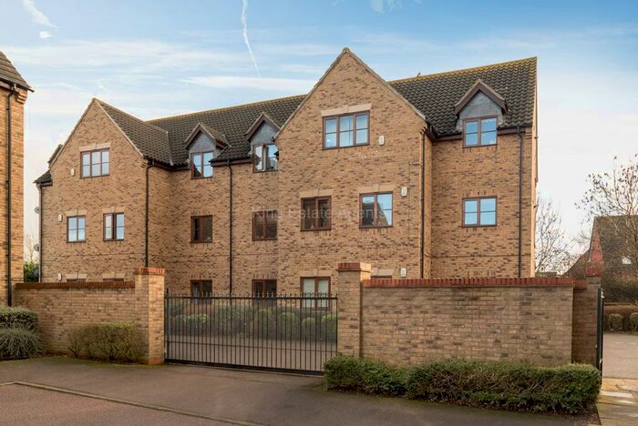 3 Bedroom Apartment To Rent In Perivale, Monkston Park, Milton Keynes, Buckinghamshire, MK10