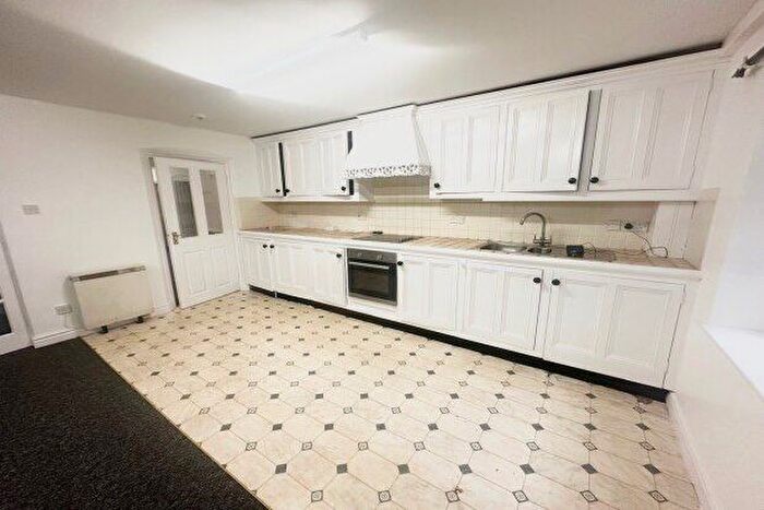 2 Bedroom Flat To Rent In Bilton Road, Rugby, CV22