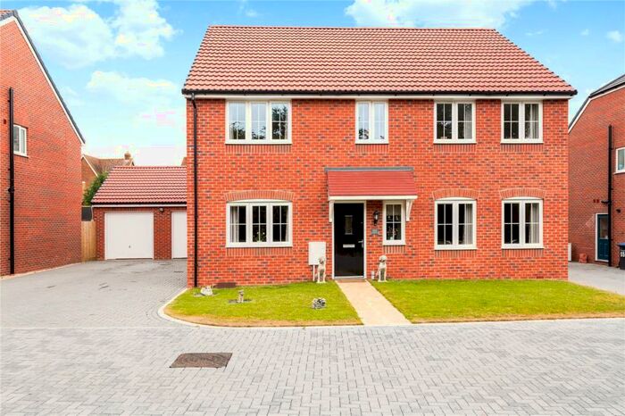 5 Bedroom Detached House For Sale In Bourne Way, Burbage, Marlborough, SN8