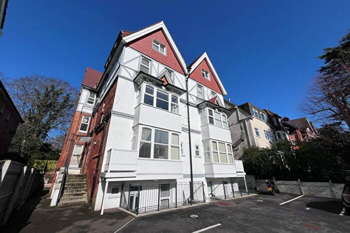 Flat To Rent In Bournemouth, BH1