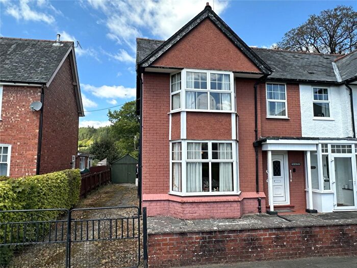 3 Bedroom Semi-Detached House For Sale In Hillfield, Llanidloes, Powys, SY18