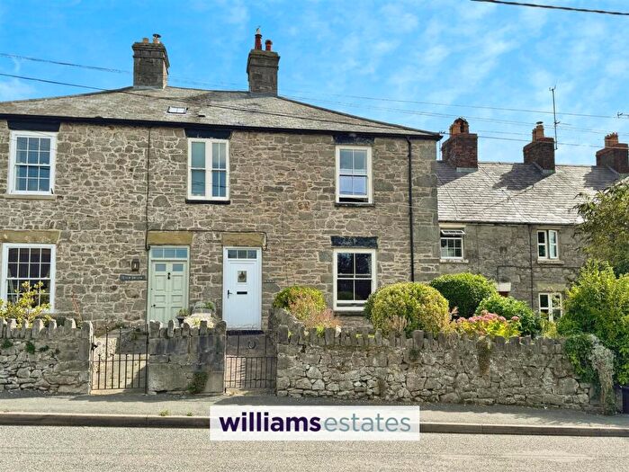 3 Bedroom Terraced House For Sale In High Street, Trelawnyd, LL18